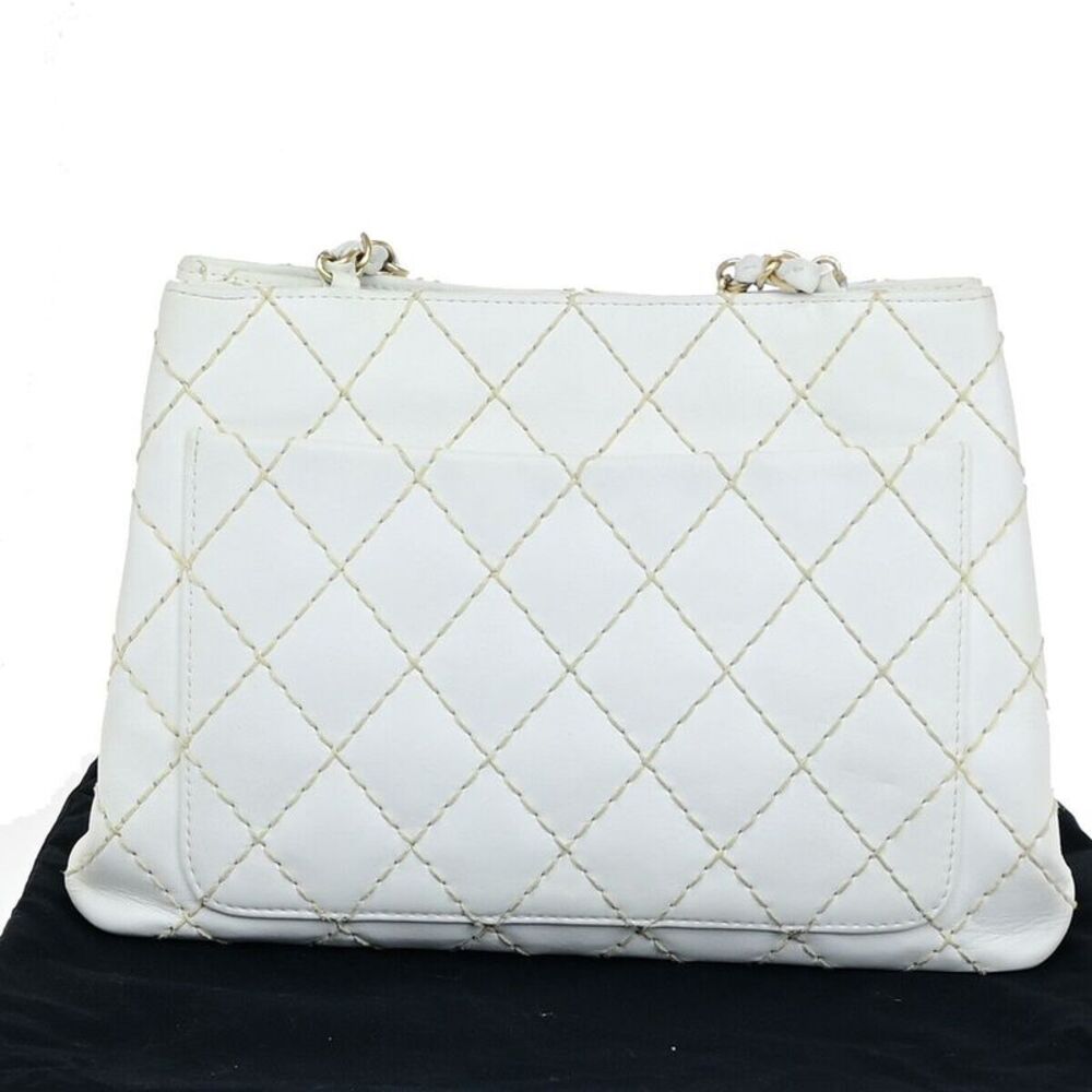Chanel Wild Stitch White Leather Shoulder Bag (Pre-Owned) - Picture 2 of 12
